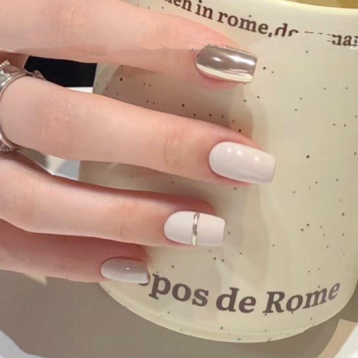 New Year Wearable nail Nude and Gold Metallic Design short Set of 24