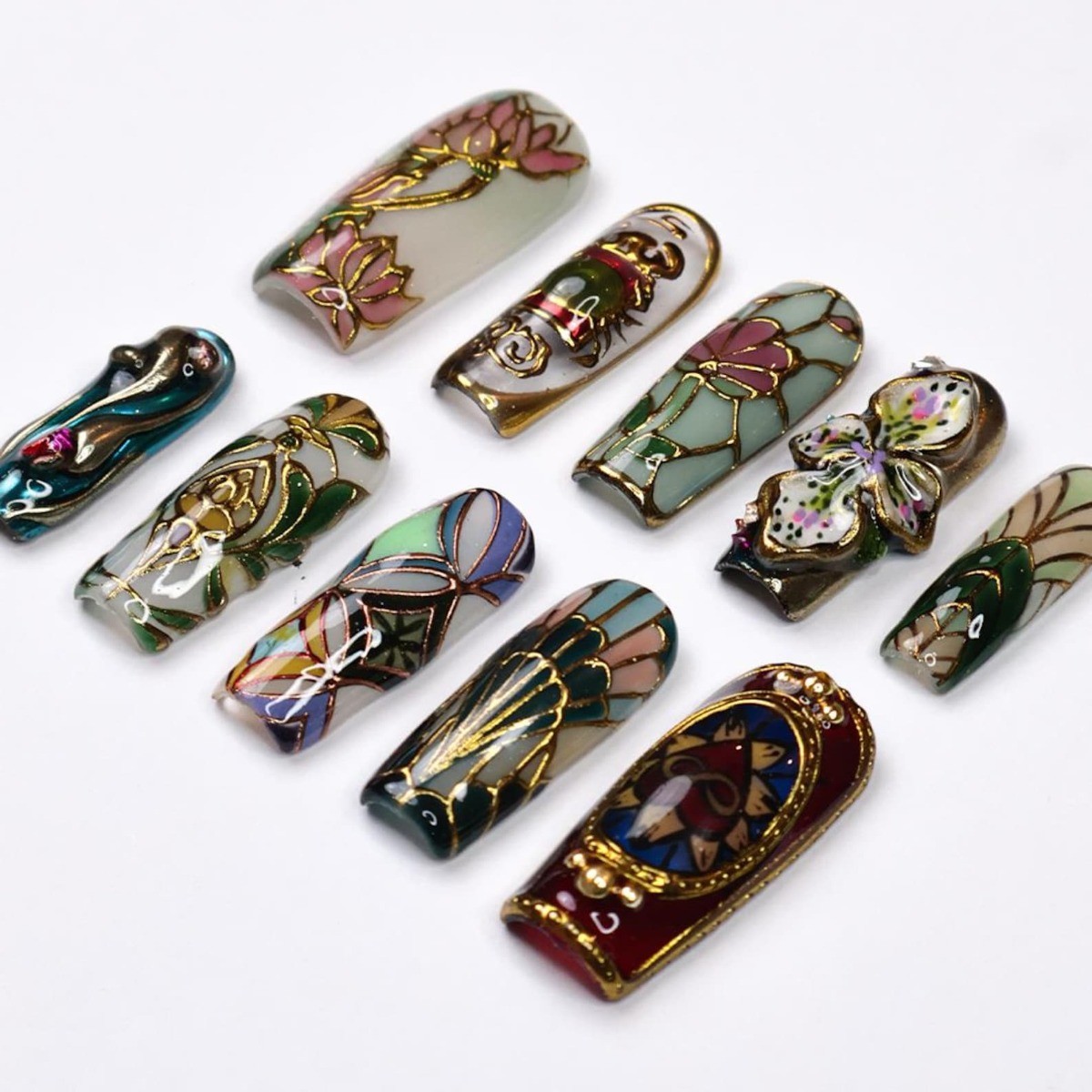 Vintage Lotus Handmade Press on Nails Gold Line Gem Stained Glass Fake Nails