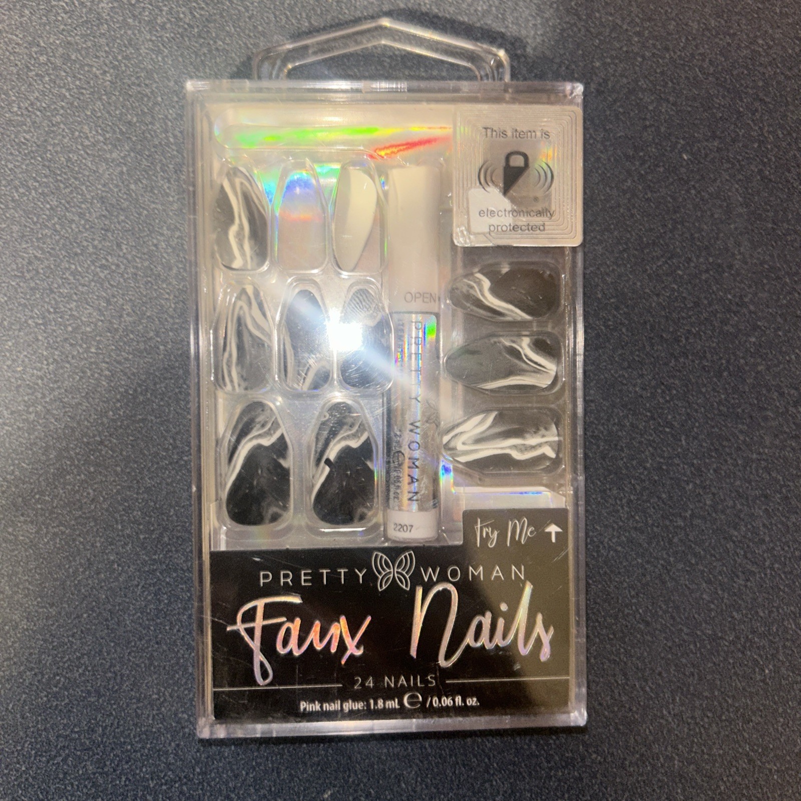 BNIB; Pretty Woman Faux Nails #MNV298 Black Marbled