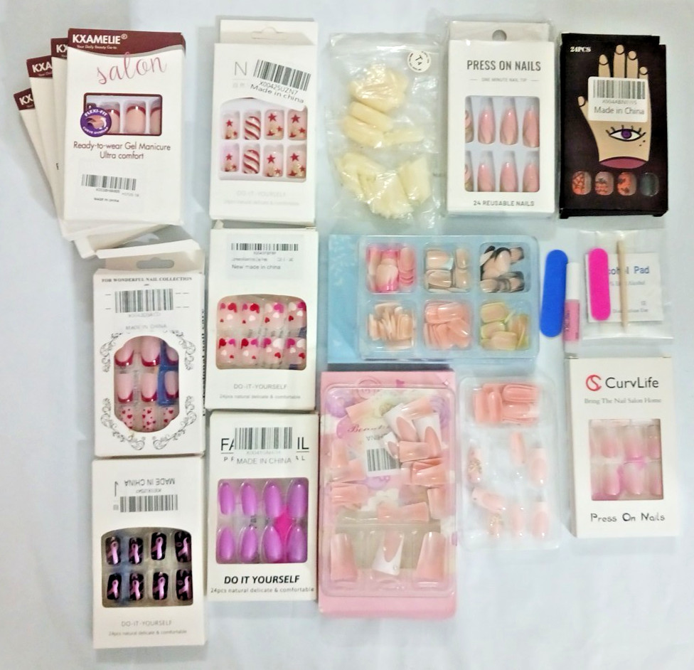 Press On Nails. Large lot of fingernails. Patterns, colors, french tips, metalic