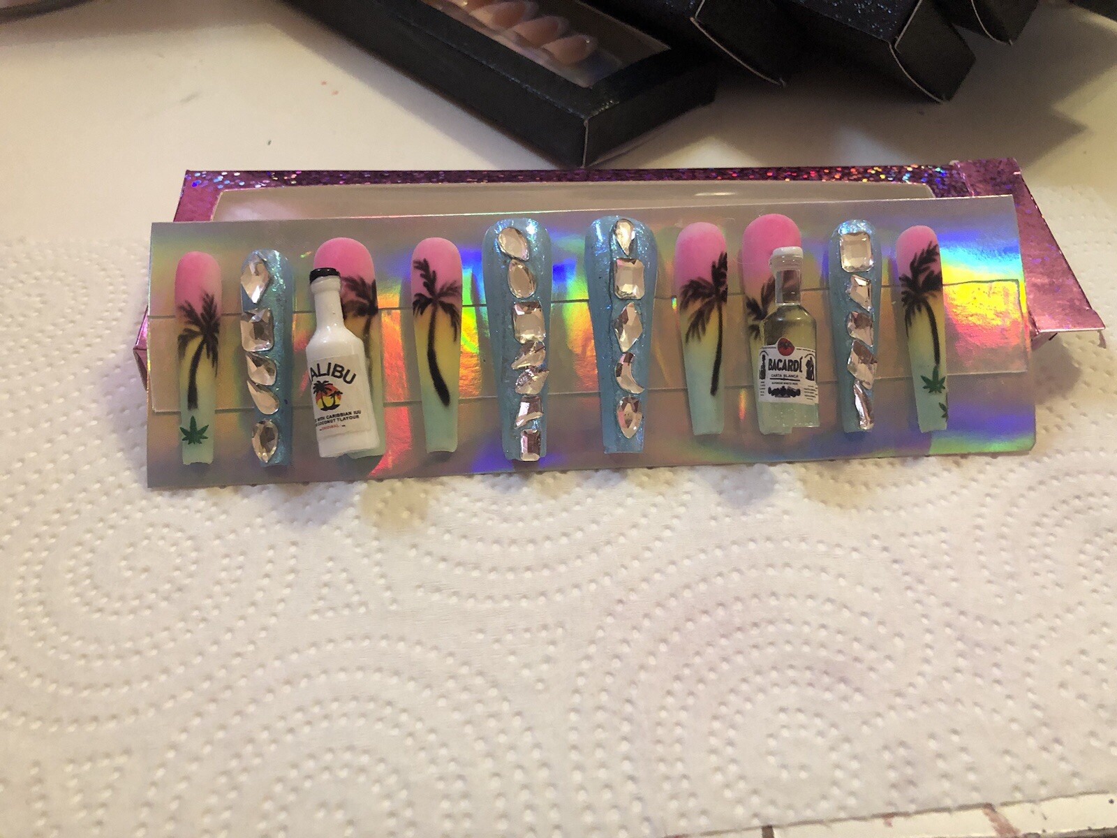 Tropical Palm Tree Press-On Nails