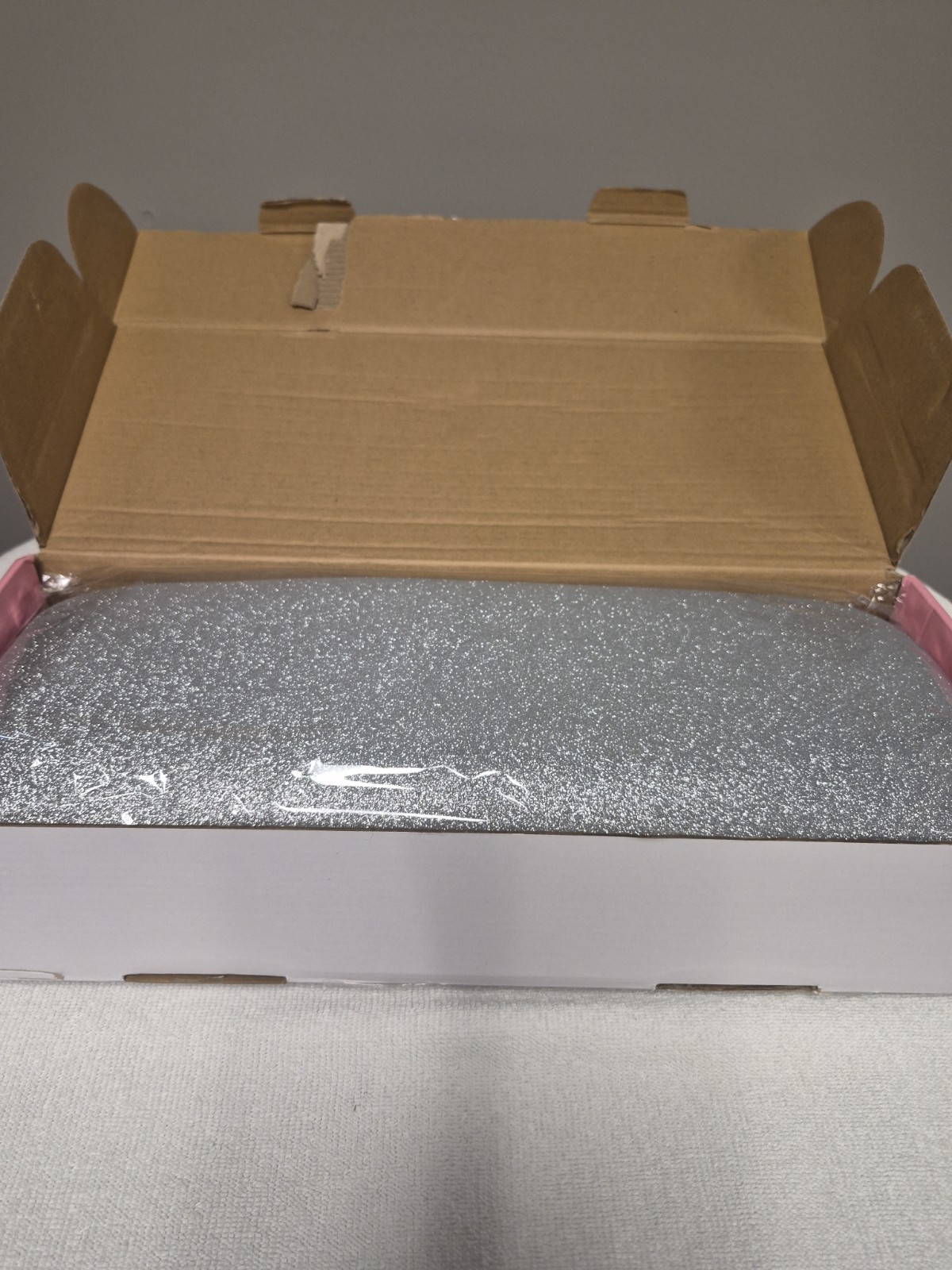 Upgraded Non-Slip Rubber Base Manicure Hand Rest 100% Leather Silver Glitter