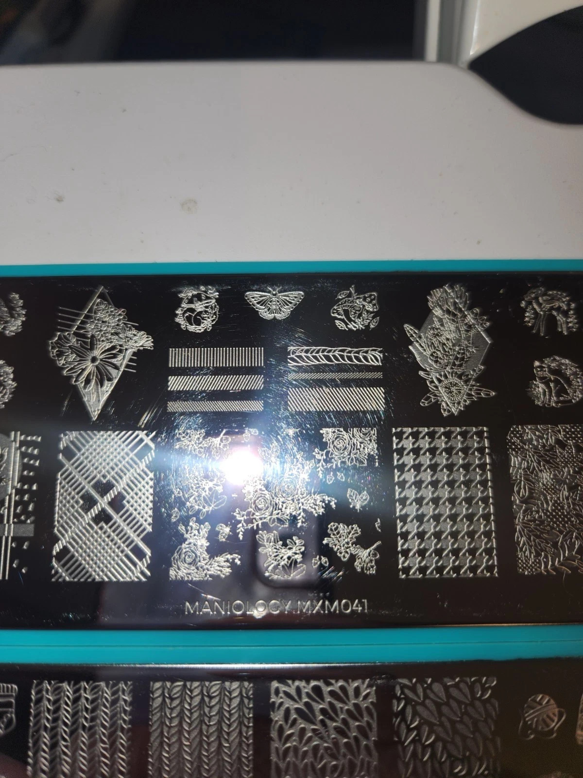 Maniology MXM041 MXM042 Nail Stamping Plates – Cozy Sweater Weather