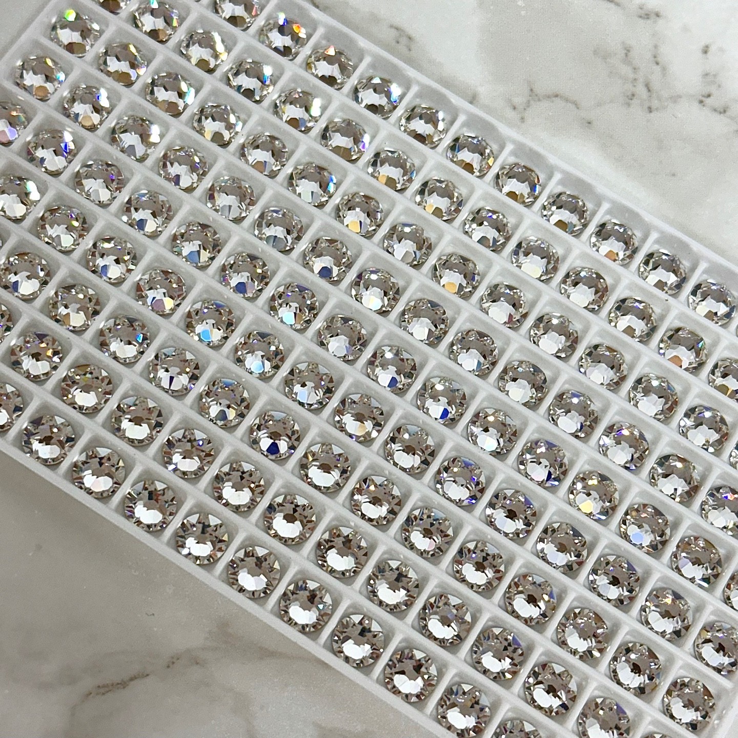 Swarovski 2088 – Flat Back-Crystal-F