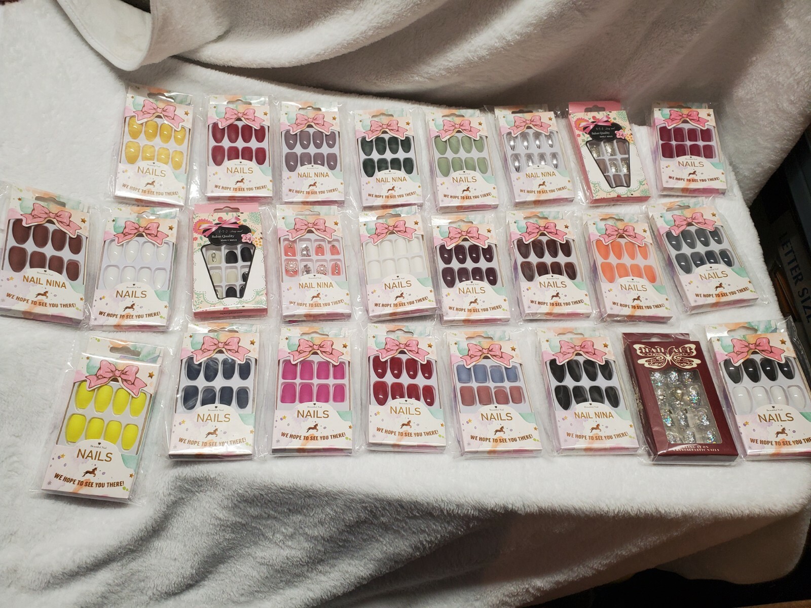 Nails Press-On Manicure **NEW** Boxes of 24 Nails