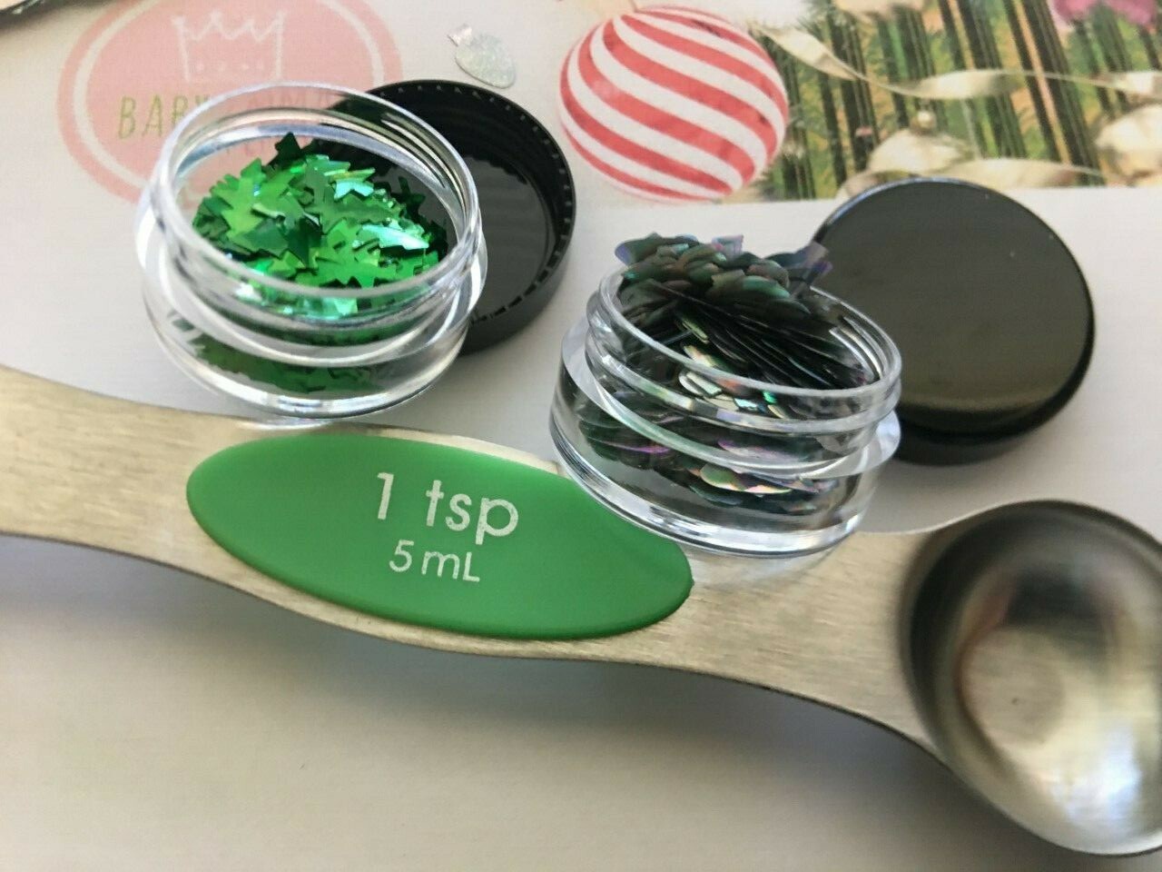 HOLO CHRISTMAS LIGHT/TREE (Silver/Green)Nail Art Face Crafts DIY-US-w/container