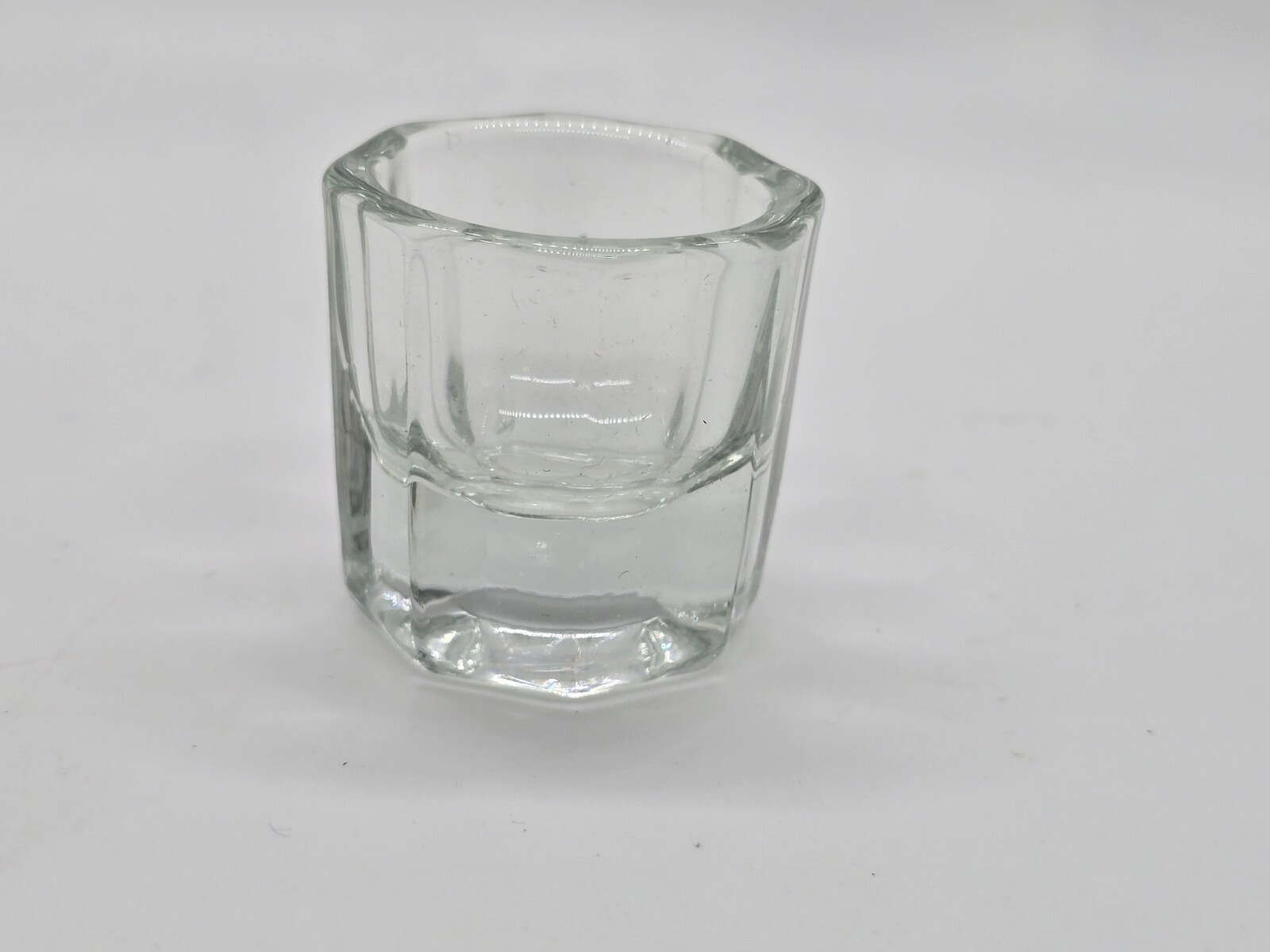 Octagon Shape Clear Glass Dappen Dish for Dental, Tattoo or Nail Spa