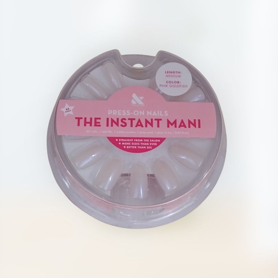 Olive & June Press-On Nails THE INSTANT MANI 42ct Medium Length PINK GOLDFISH
