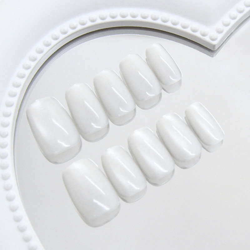 60pcs Short Square Press on Nails, Milky White Crystal Cat Eye Trendy Nailsv