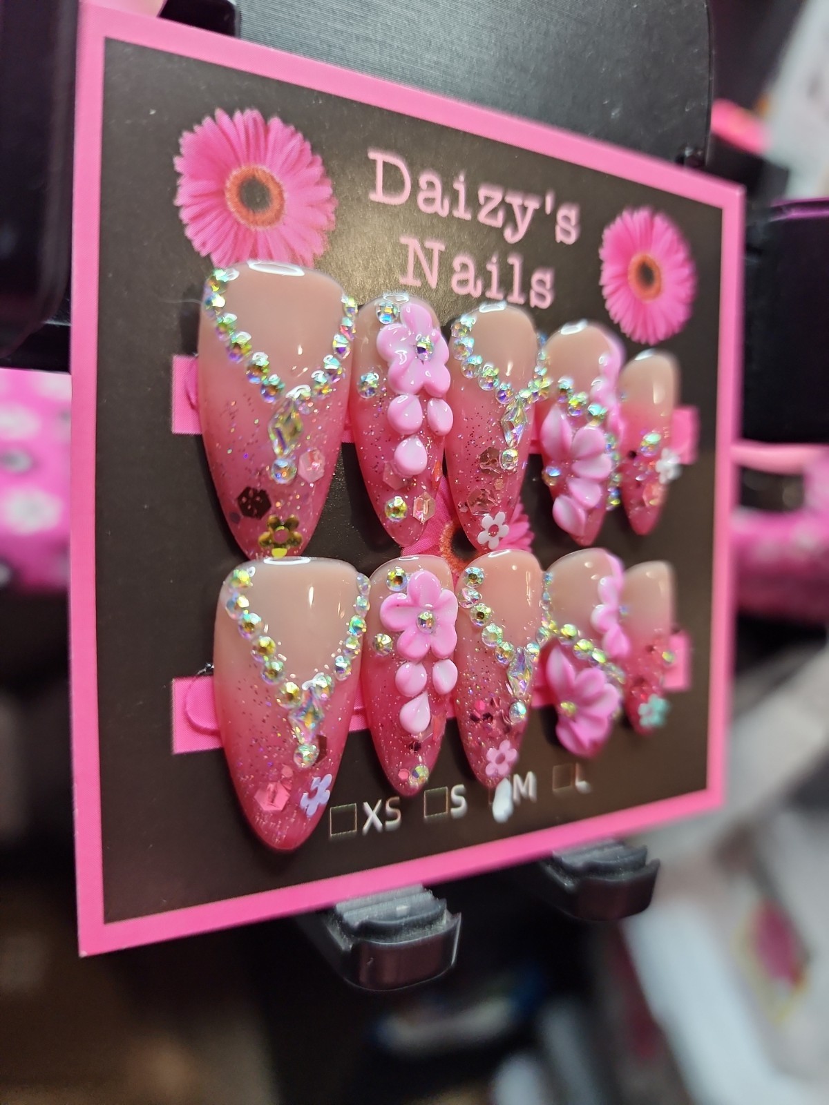 Medium Size Press-on Nail 10Pc Set Handmade Almond 3D Gems Floral 2.5 Cm Length