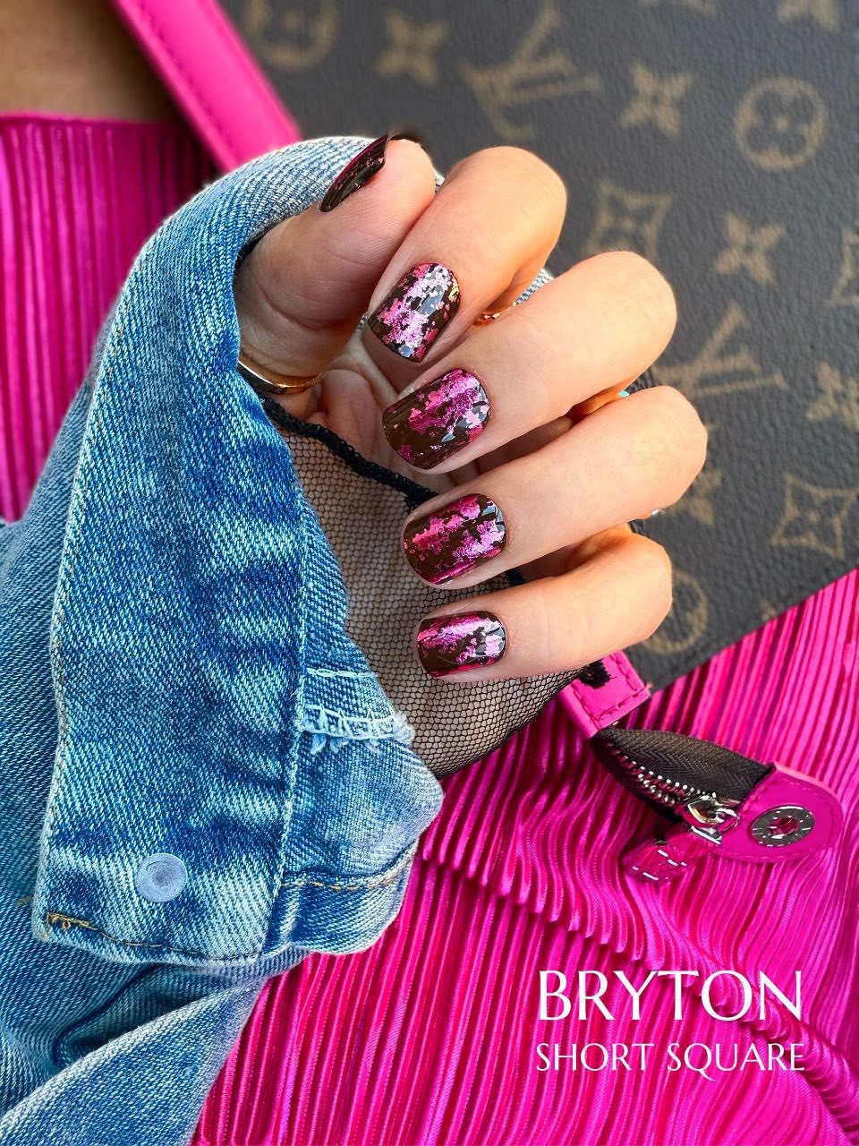Red ASpen Press On Nails- Birthday Behavior, Bryton- Short Square Black Pink