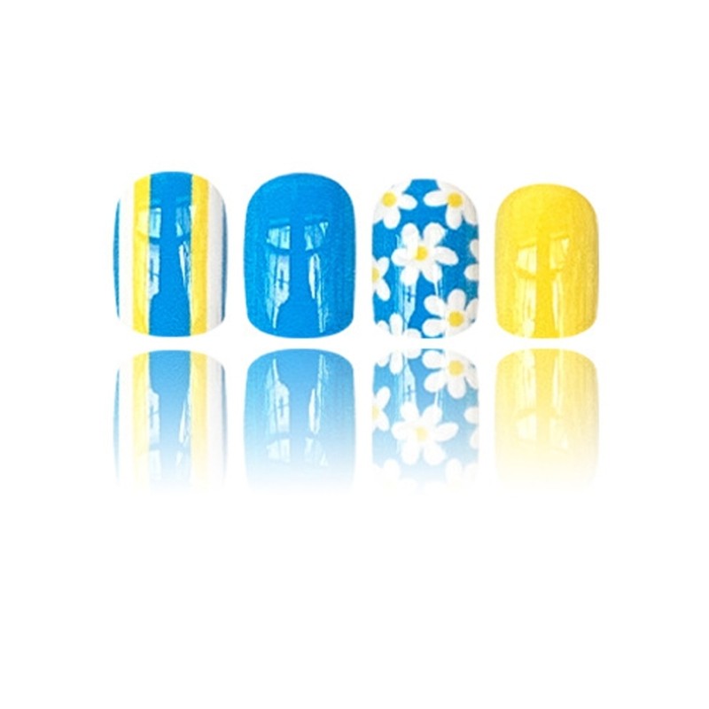 24 Pcs Lovely Flowers False Nail Simple Press On Nail Short Square Acrylic Nail