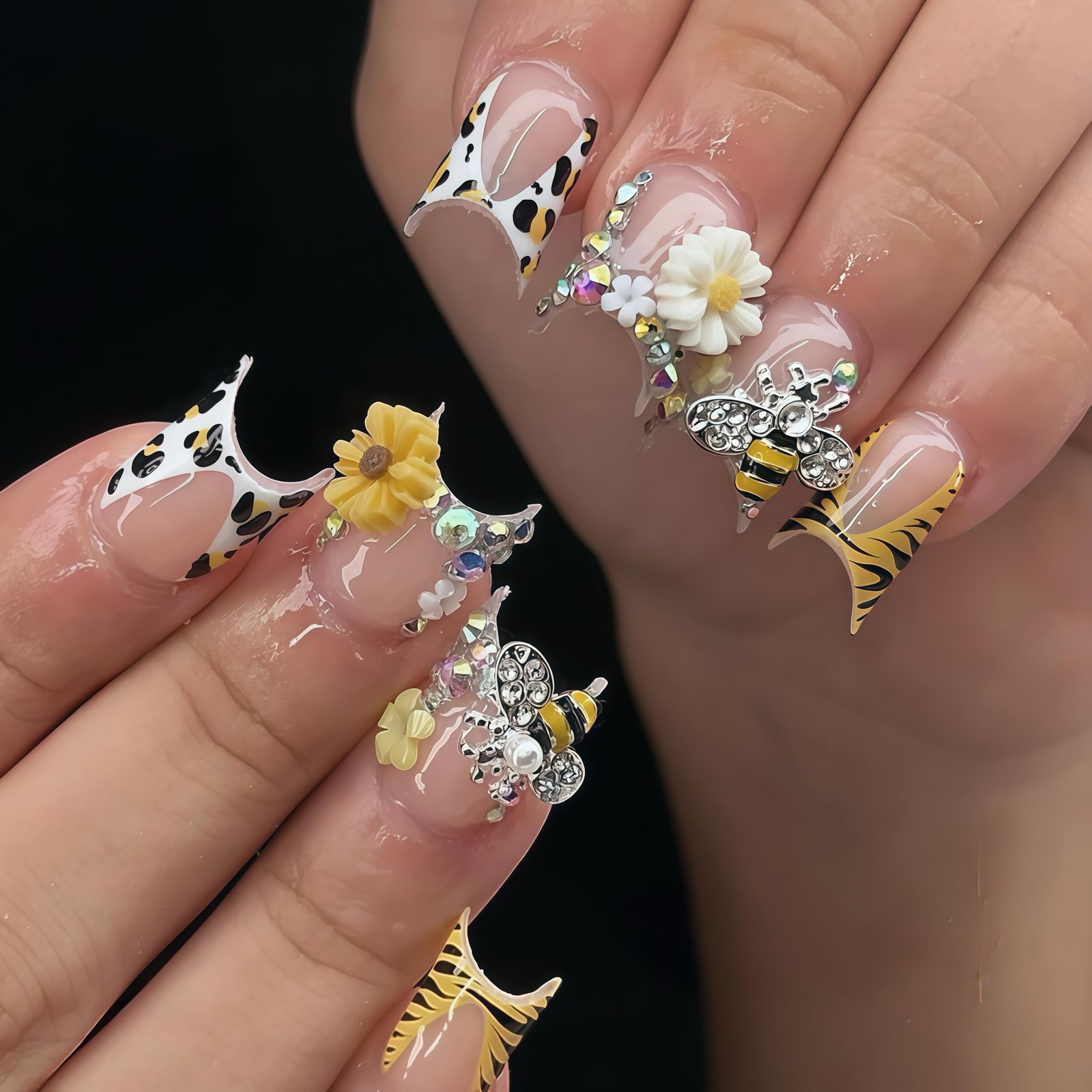 100PCS Nail Charms and Gems Gold Bee Yellow Flower for Nails Design，3D Daisy …
