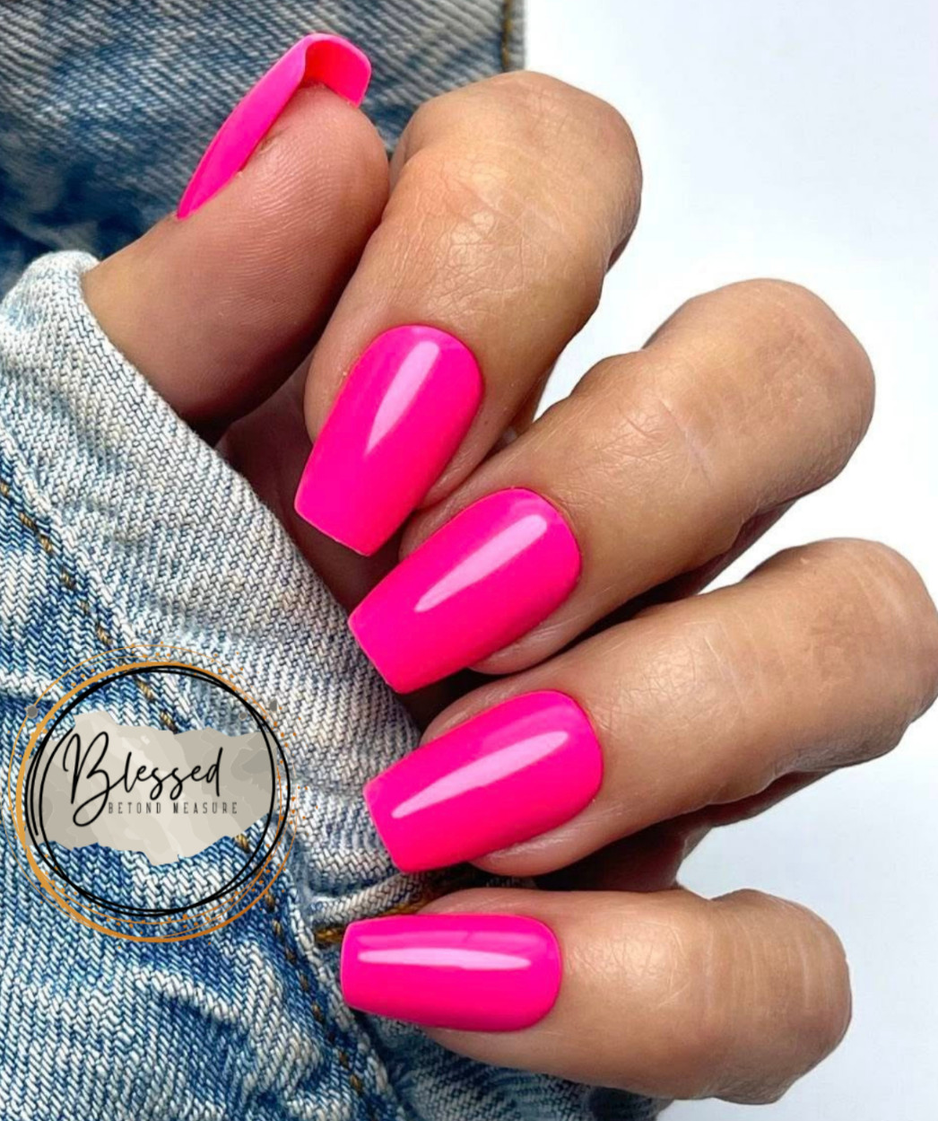 Red Aspen Press On Nails- Miley’s Lessons in Happiness-PINK-Medium -Coffin-