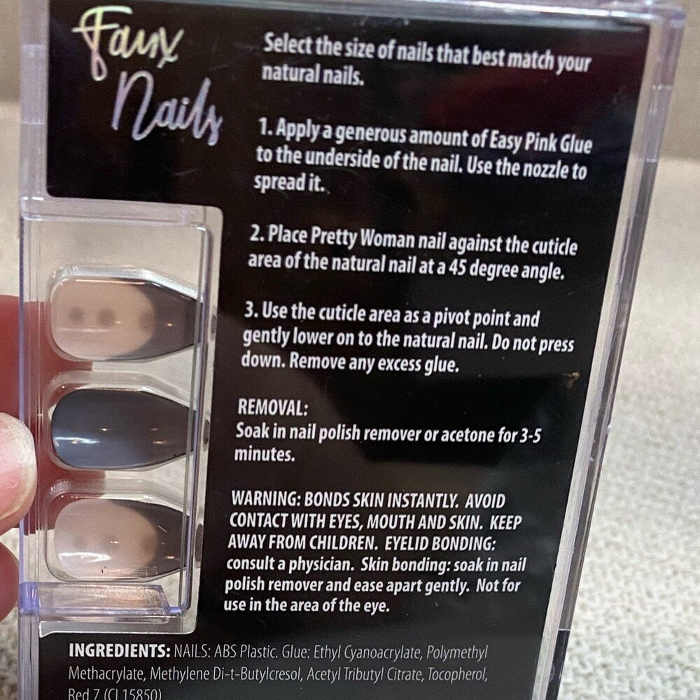 NEW Pretty Woman Faux Nails Set Glue Almond Black Matte Rhinestone