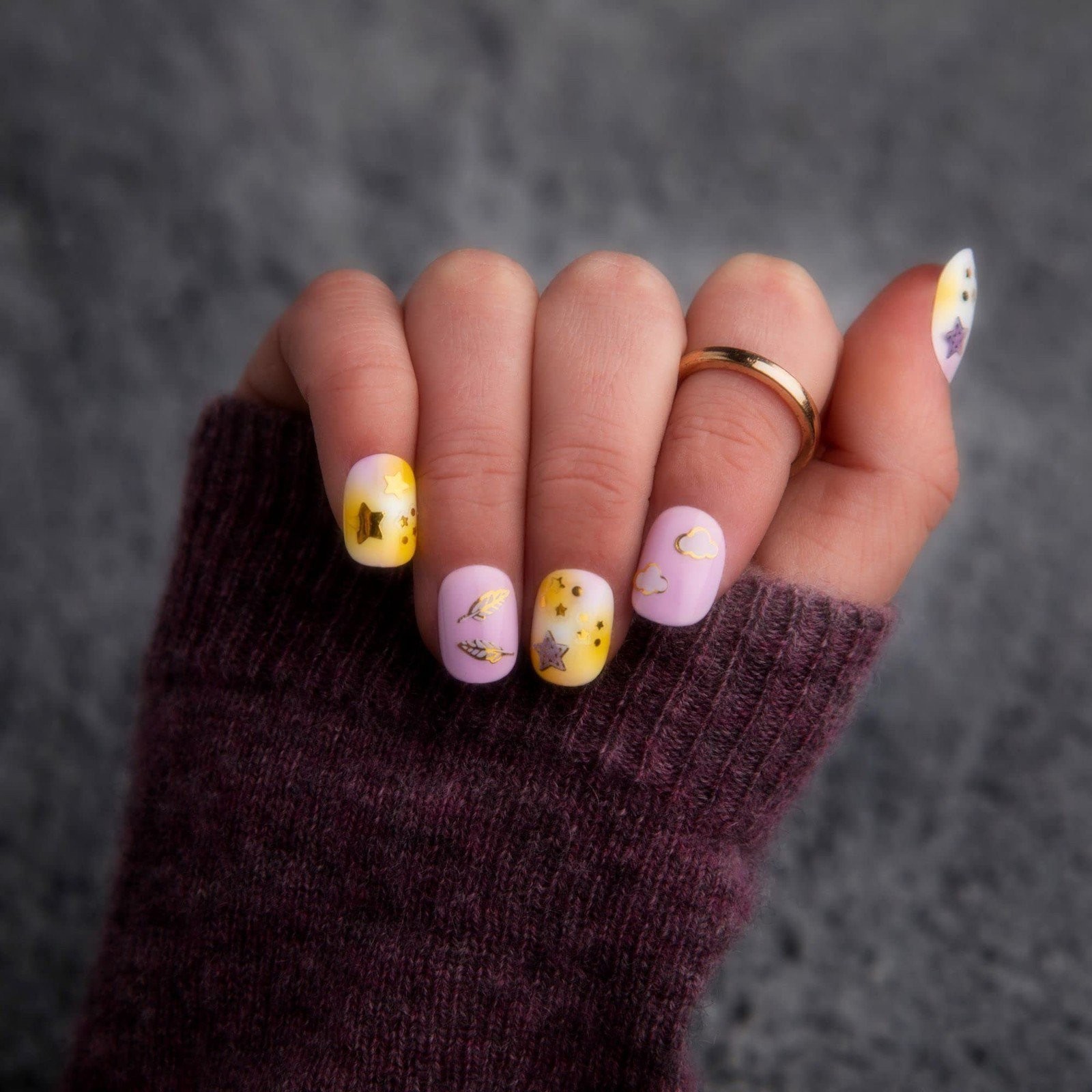 Craft-tastic — Nail Art — Over 3,000 Nail Stickers — Dinosaurs, Flowers,…
