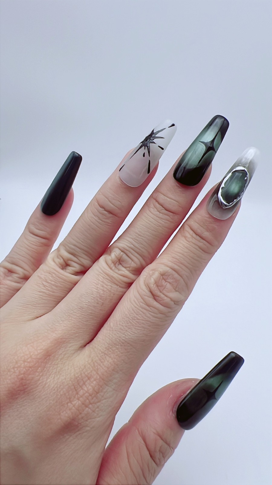 Dark Green Gradient Press On Nails | Gothic Starburst & Gem Design | Long Coffin