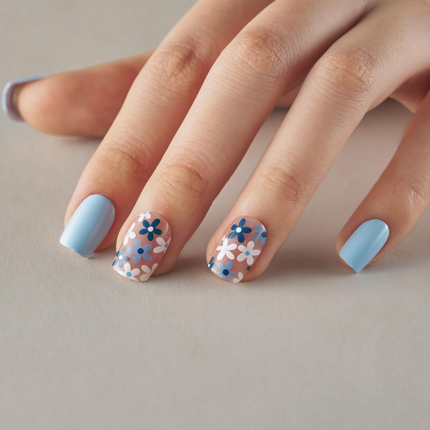 Curvlife Press on Nails Acrylic Fake Nails with Design Full Cover False Nails Re