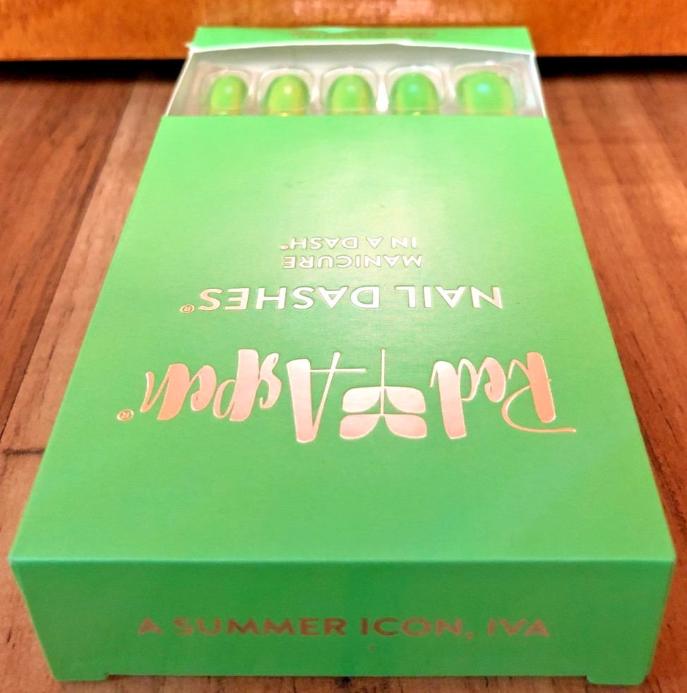 Red Aspen Nail Dashes ( Short Coffin ) ” A Summer Icon, Iva ” Lime Green