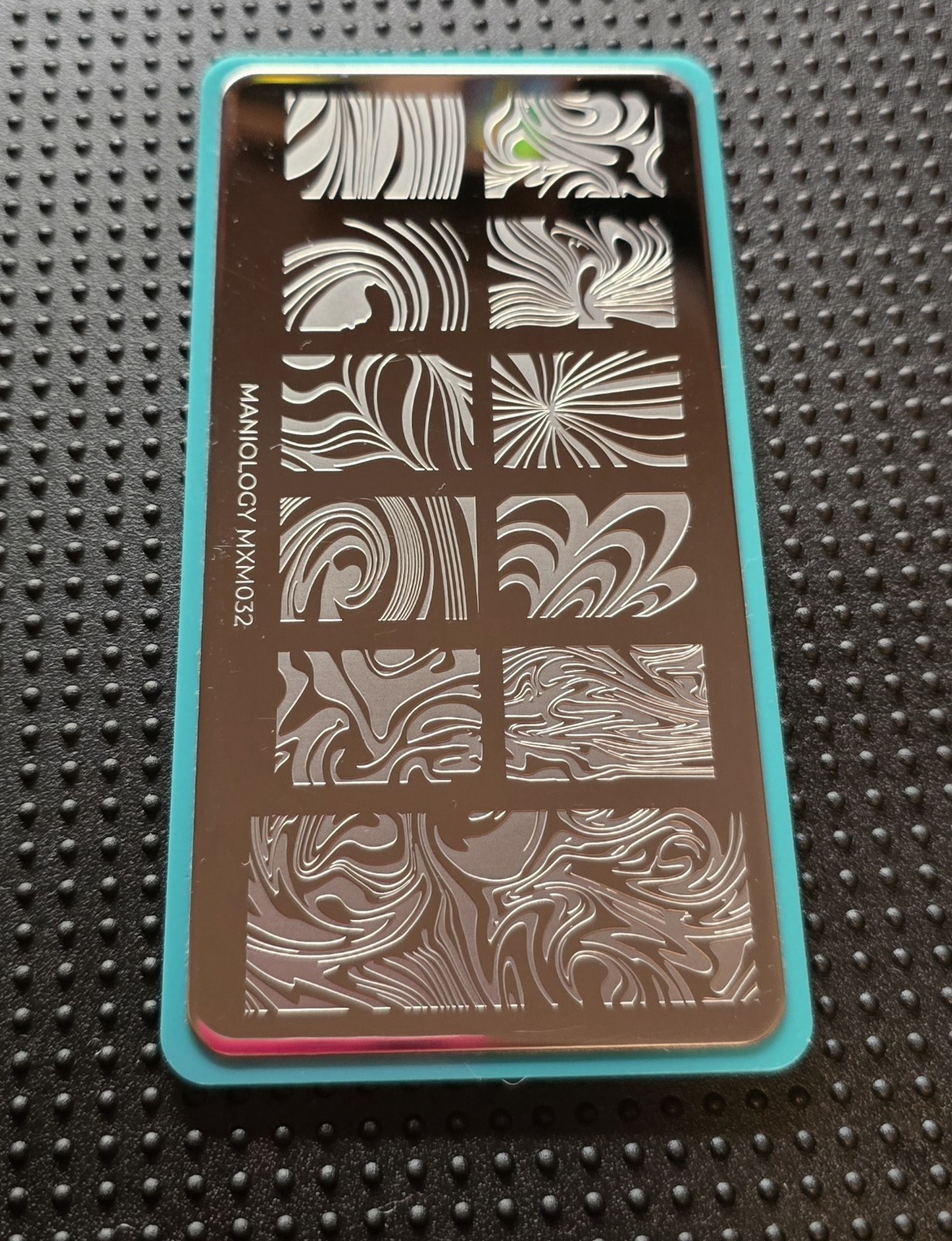 Maniology MXM032 Paint Swirl Watercolor Tie Dye Stain Nail Stamping Plates
