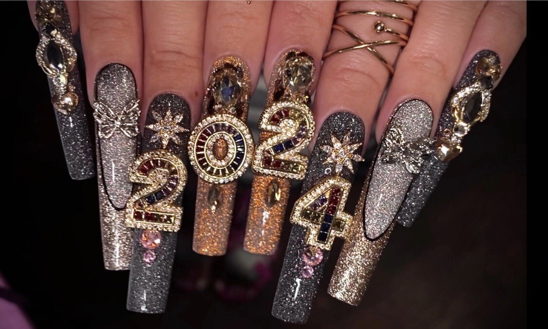 press on nails with zirconia charms,reflective glitter,Size Small,3XL LENGTH