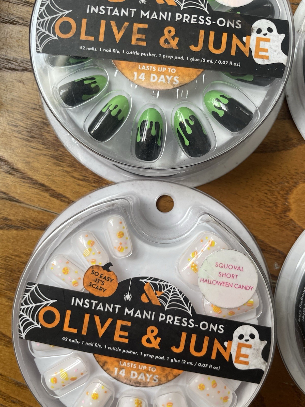4 Sets of Olive & June Press On Mani Nails Assorted Design Halloween Spooky NEW