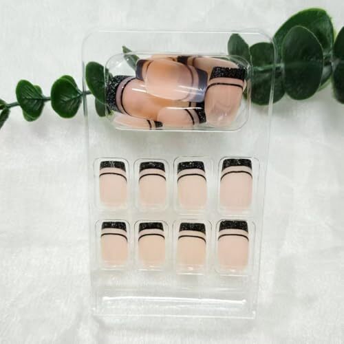 Black French Tip Press on Nails Short Square Fake Nails with Design Style014