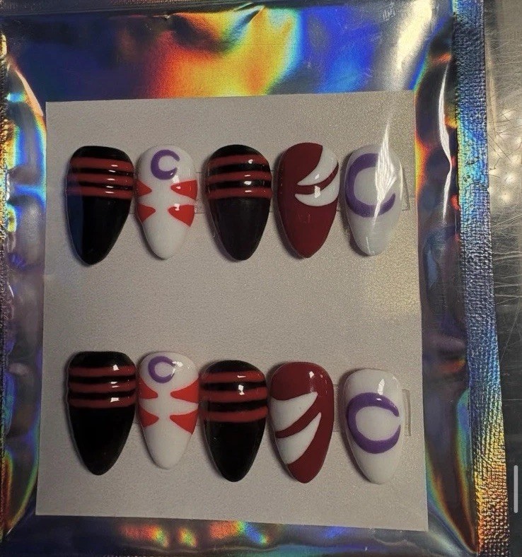 Inusha Press On Nails