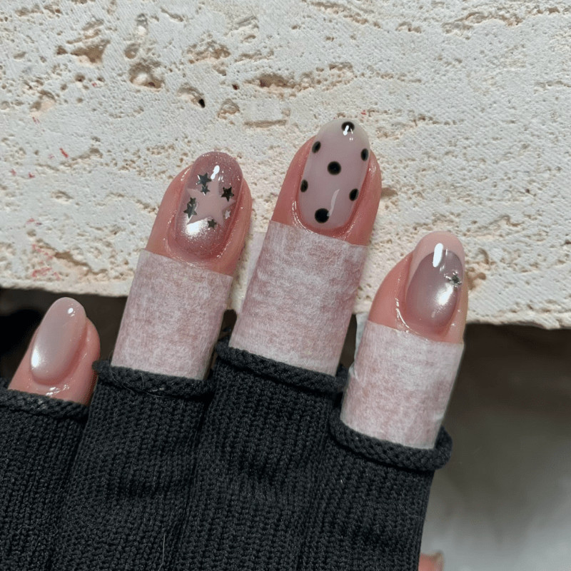 60pcs Short Oval Press on Nails,Nude Pink Black Dot Silver Star Rhinestone Nails