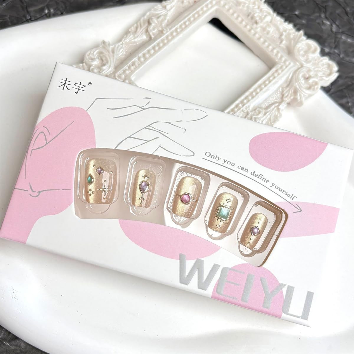 Glitter Press on Nails Medium Length Fake Nails with Glue Heart Gems Nail Charms