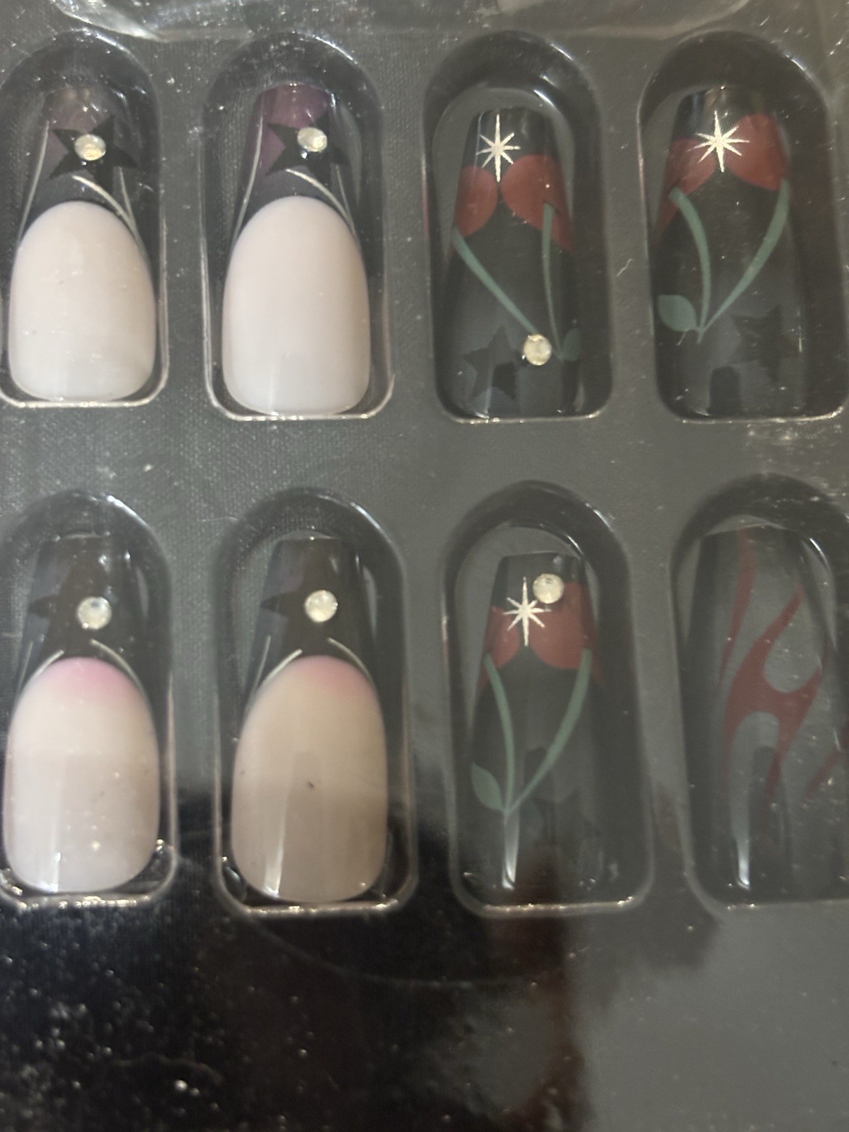 Beautiful Nail Press-On Nails Set, Black Nude Red Green, Floral, Square
