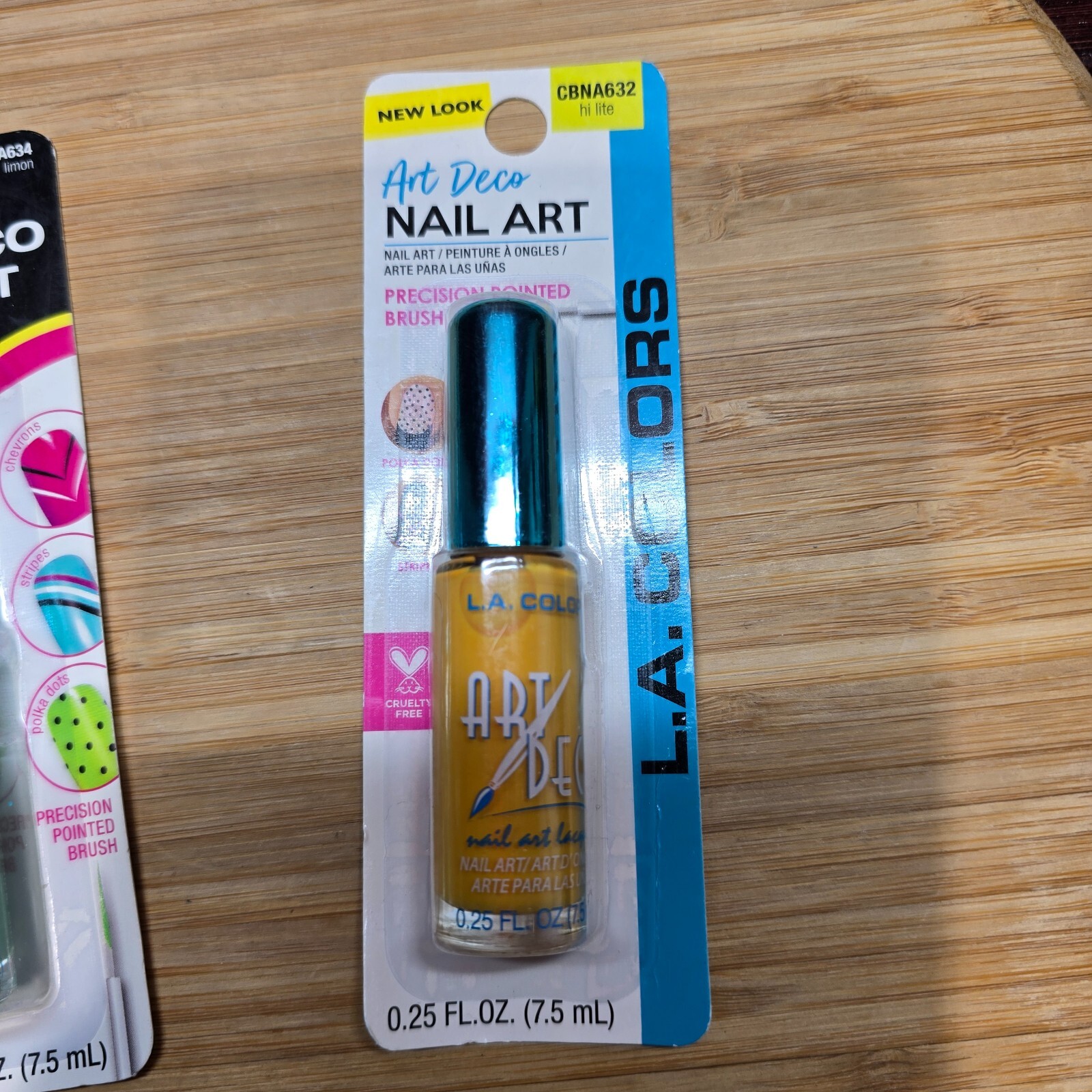 L.A. COLORS ART DECO Nail Art **0.25 FL OZ/7.5 mL ~NEW~SEALED 2 Packs