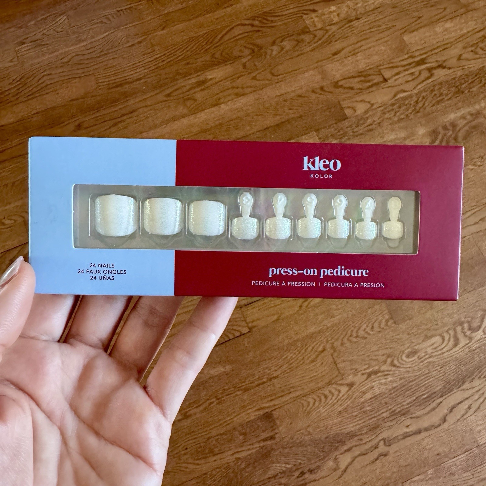 NEW Kleo Kolor Press-On Gel Pedicure Square Toe Nails 24 Pack In The Air Glitter