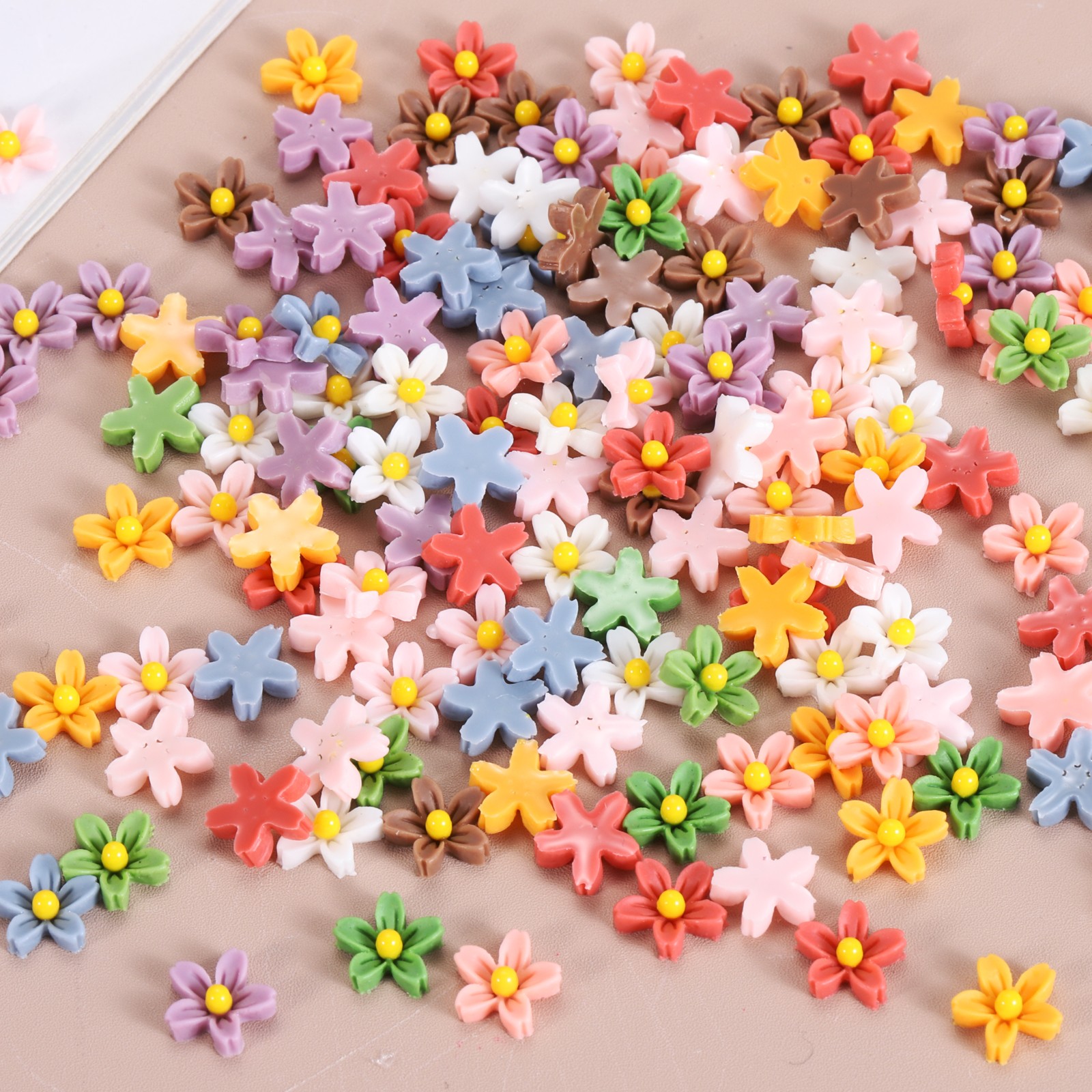 Resin Flowers, Mini 3D Flowers for Nails Tiny Resin 50 Pcs & Pink