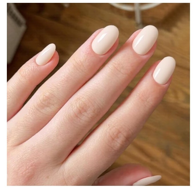 Milky White Press On Nails Short Oval Fake Nails Kit w Glue 32pcs Natural Set