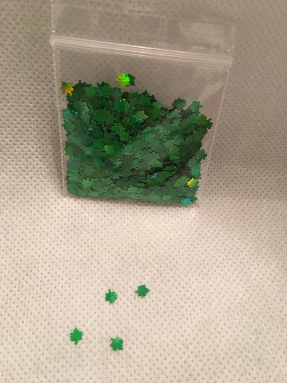 Solvent Resistant-holo-LEAF Leaves (SPRING GREEN) 4MM Size Glitter US-1TBsp