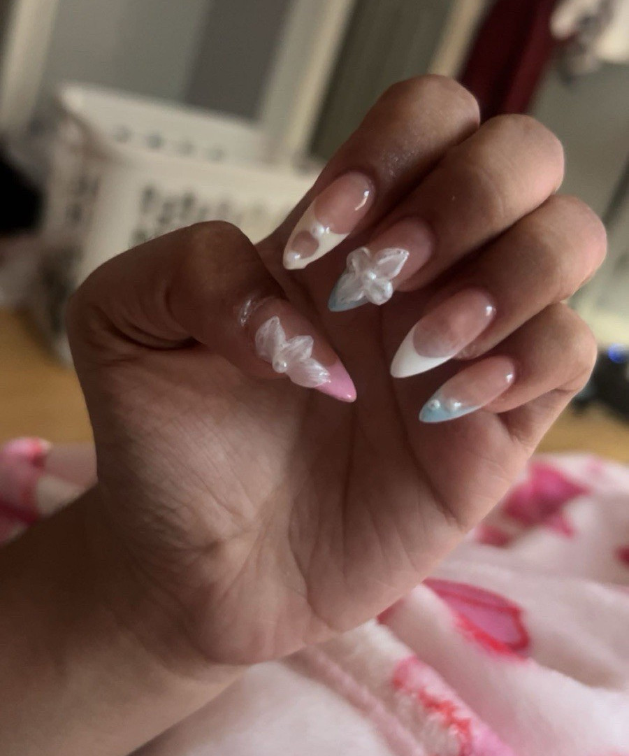 Press-On Nails Long Almond Pink/White/Blue 3D Flower