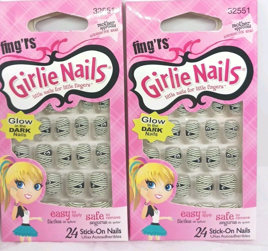 2 Fing’rs girlie nails 2-24 ct stick on nails for little fingers black mummy