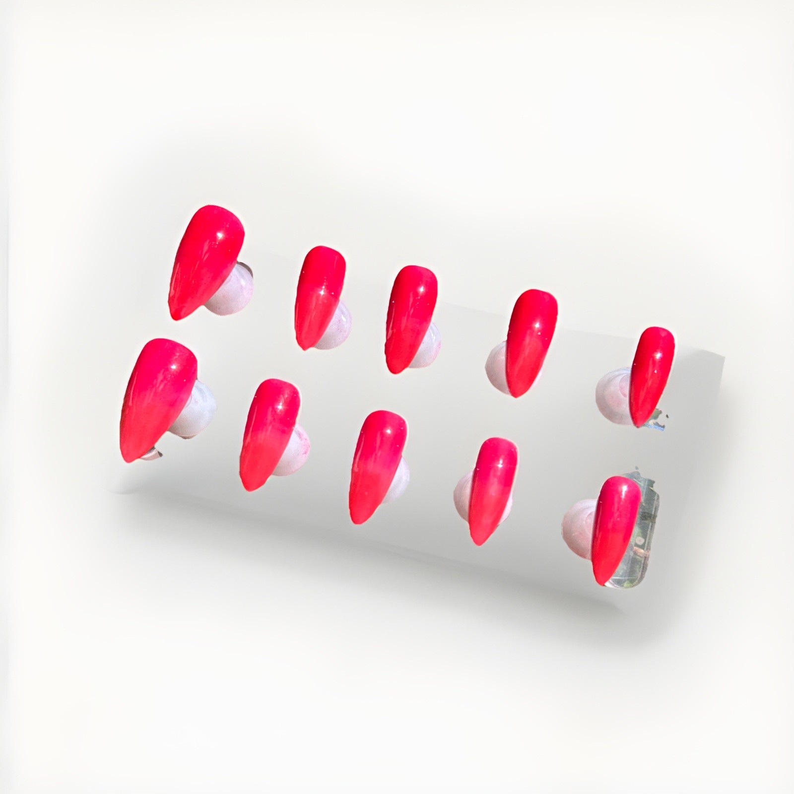 Cute pink ombré nail set