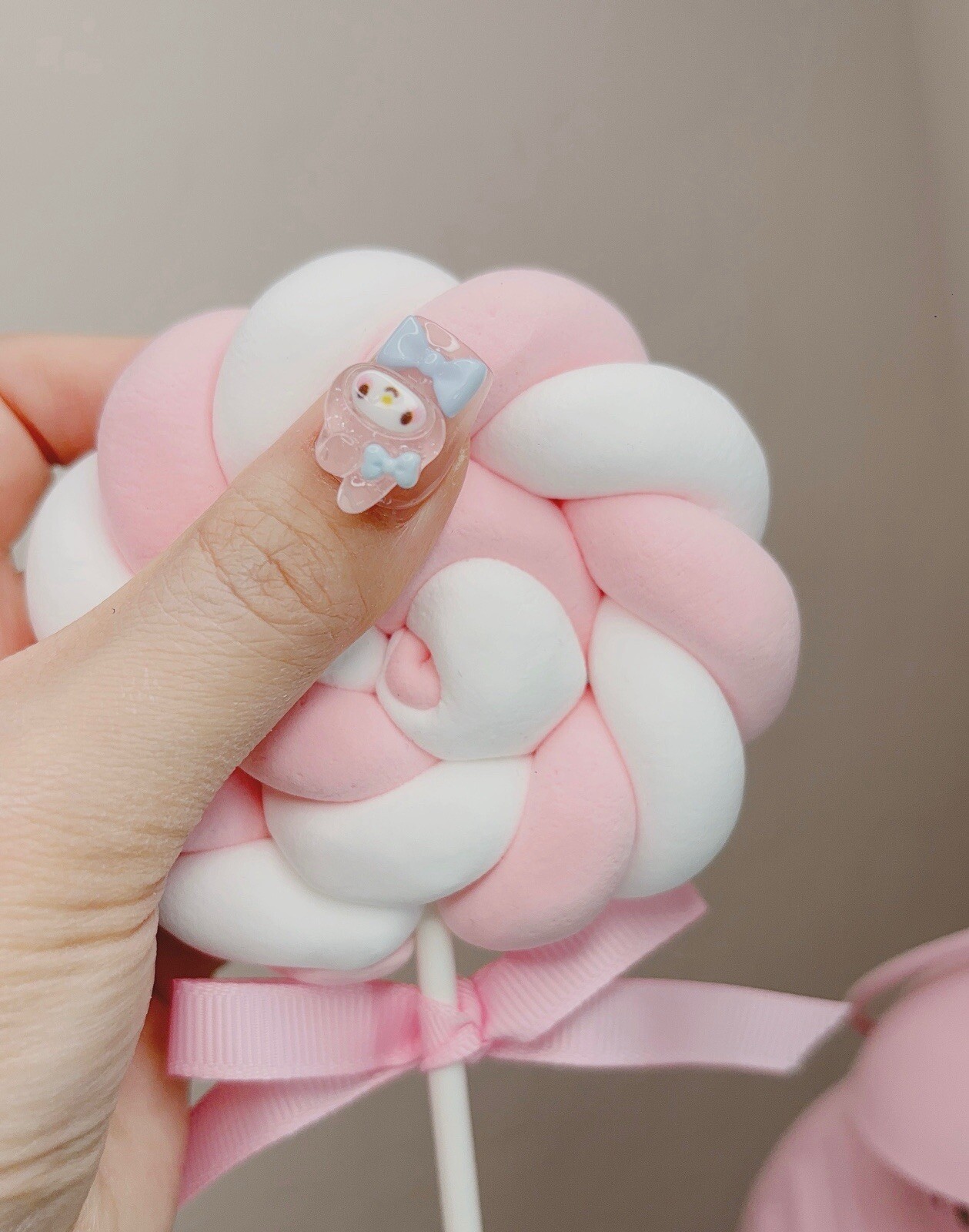 Short Pink Press-On Nail （#002）with Glitter and Bowknot Patterns