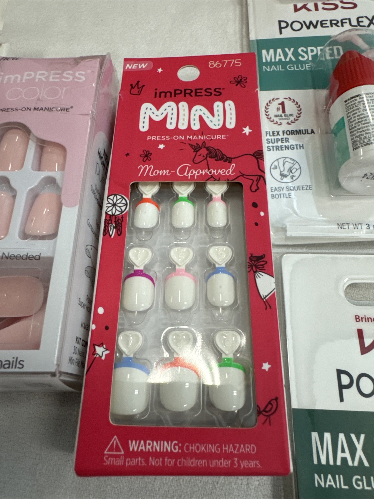 KISS imPRESS Color Press-On Nails/Impress Mini/Nail Glue.