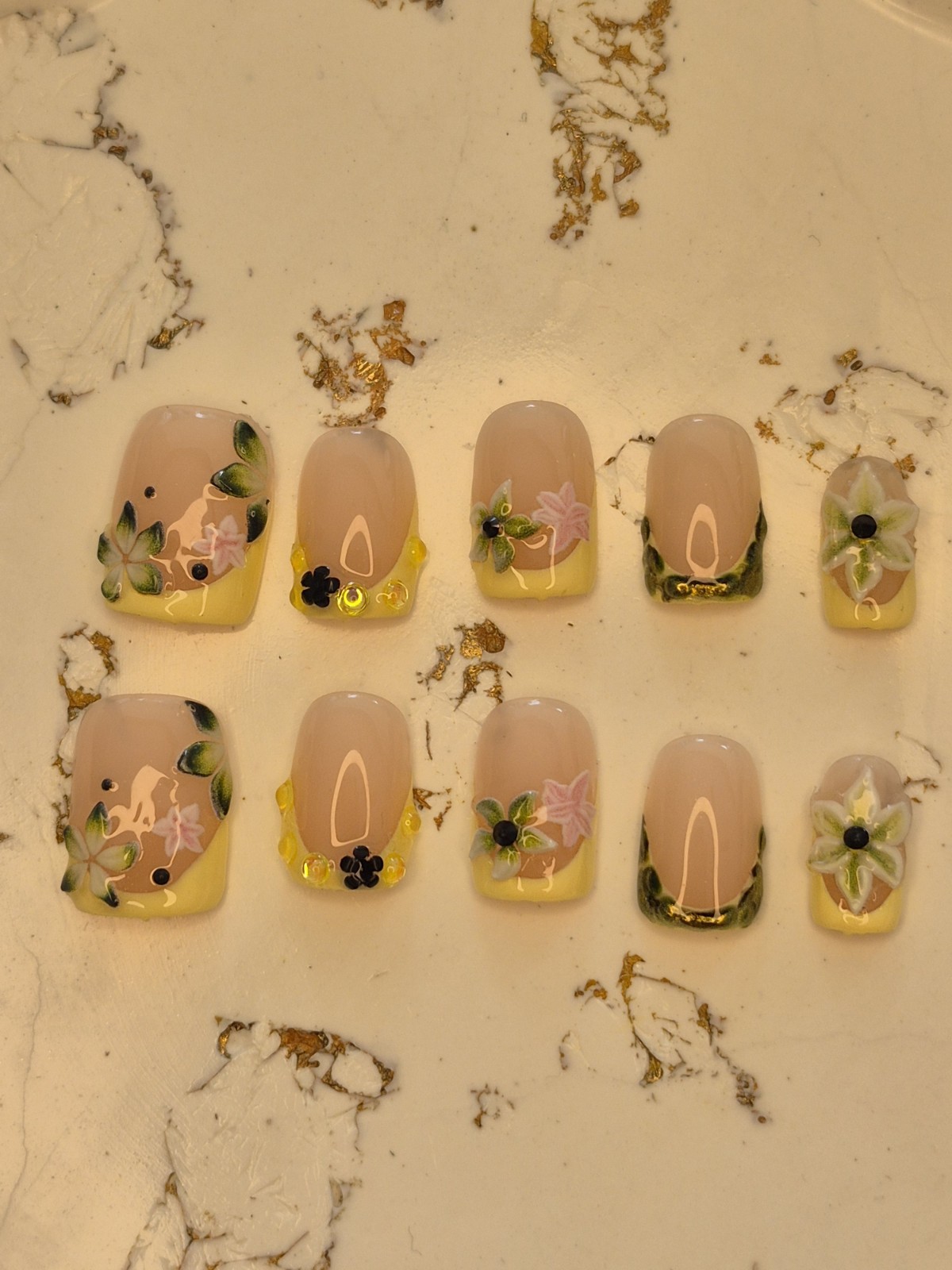 ✨️The Golden Bloom Set✨️•{Smedium}•