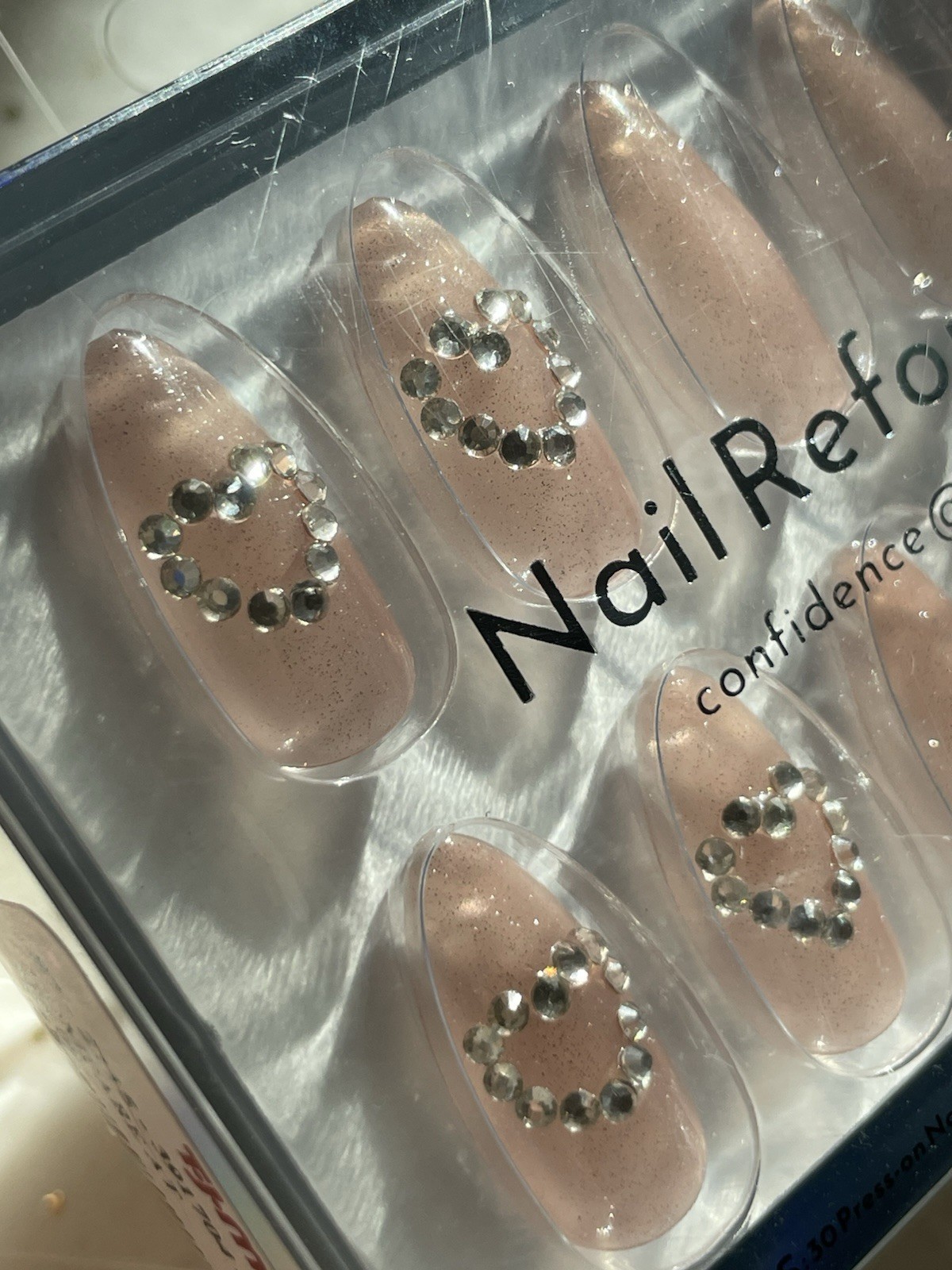 Salon Quality Nail Reformation 30 Pieces Of Press On Nail Set A011