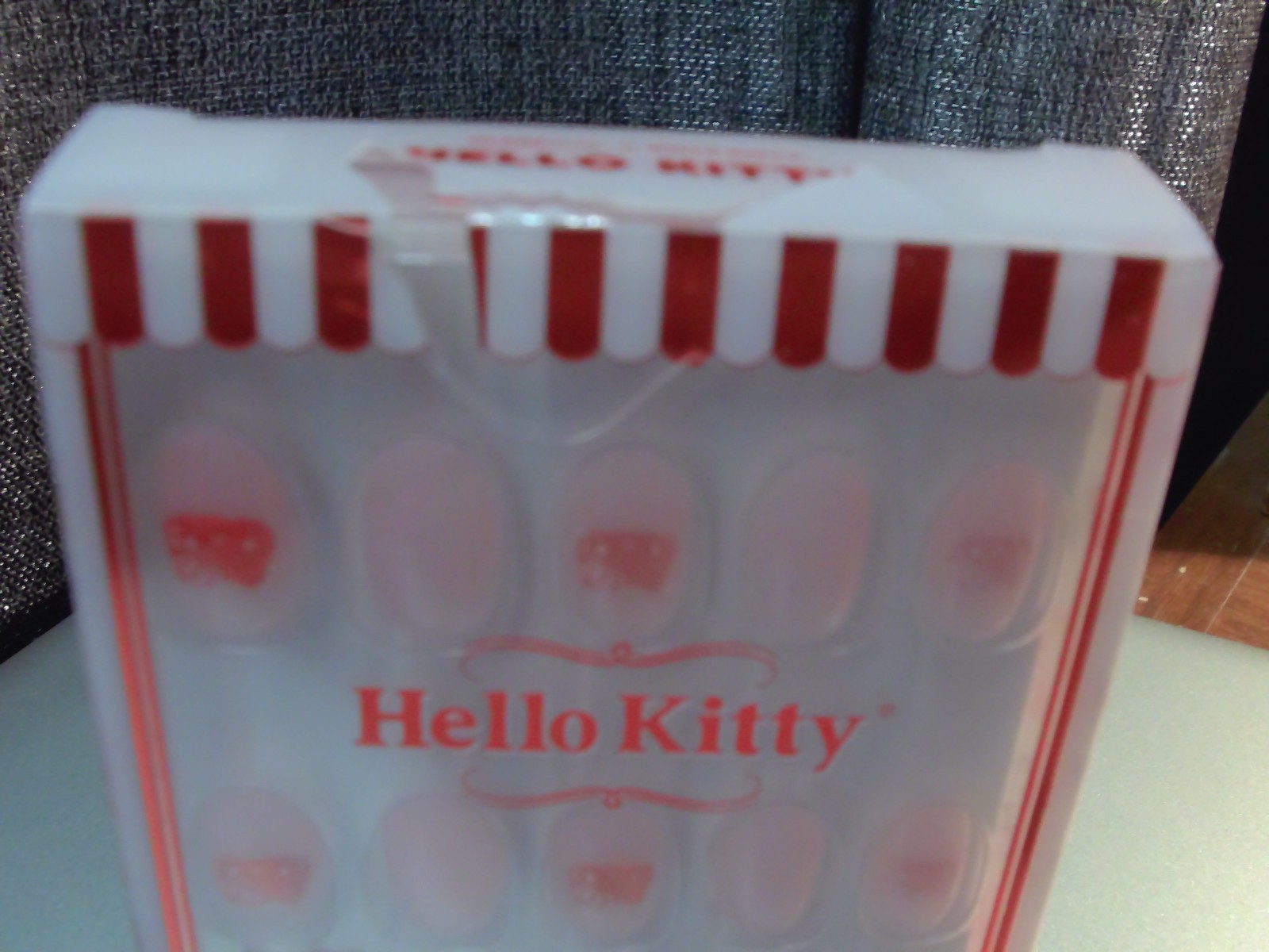 Glamnetic HELLO KITTY Press-On Nails Almond ~ 4 packs ~ NIB – Beauty