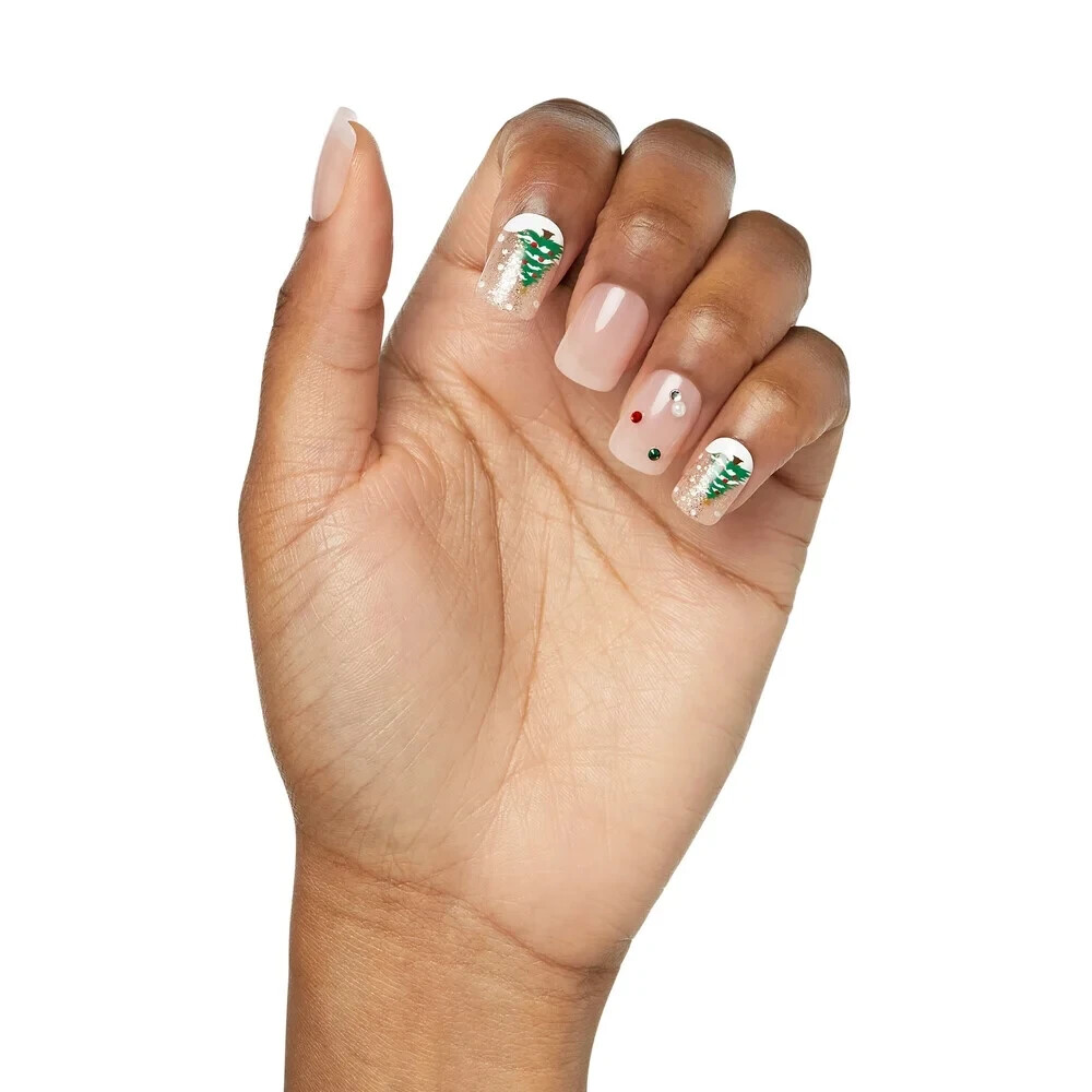 KISS MARSHMALLOW Voguish Fantasy Nails~FV01YX 91180 ~ Short Sq~ Christmas Tree