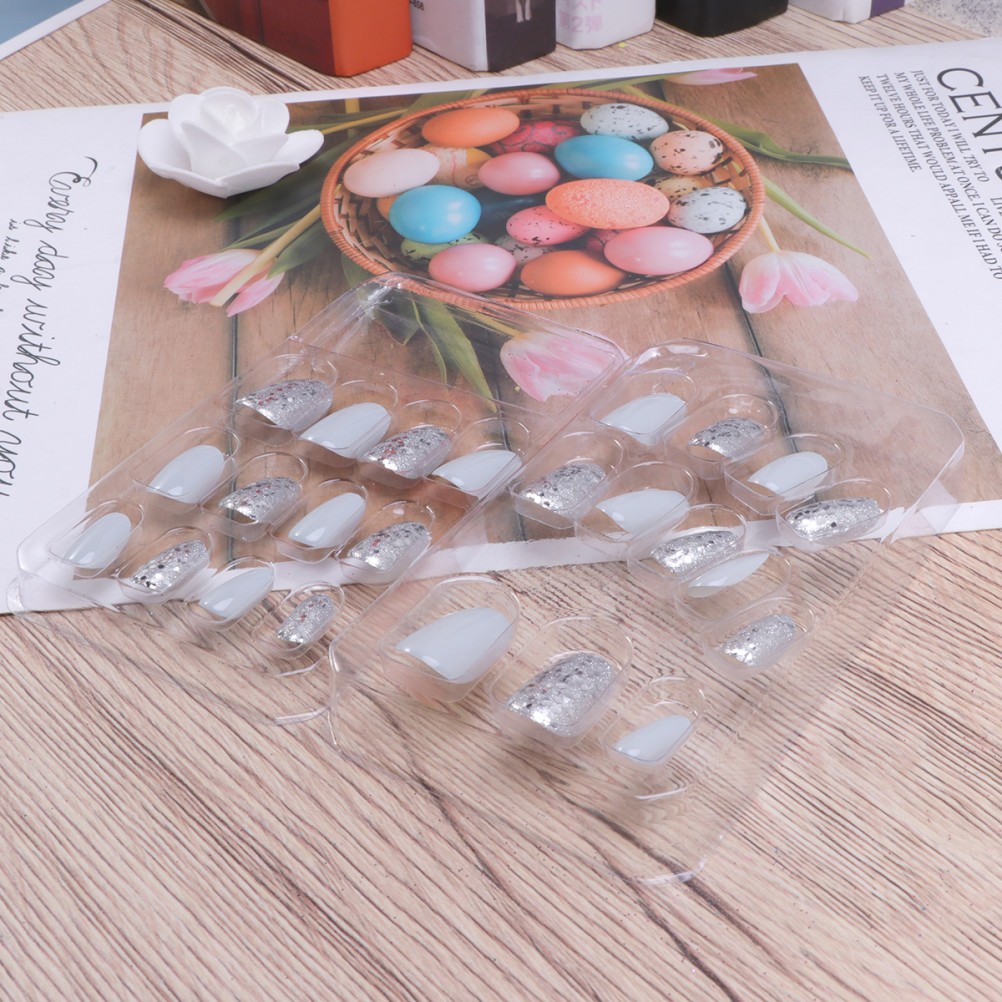 24Pcs Reusable False Nail Set Plastic Material Shiny Assorted Colors for Women