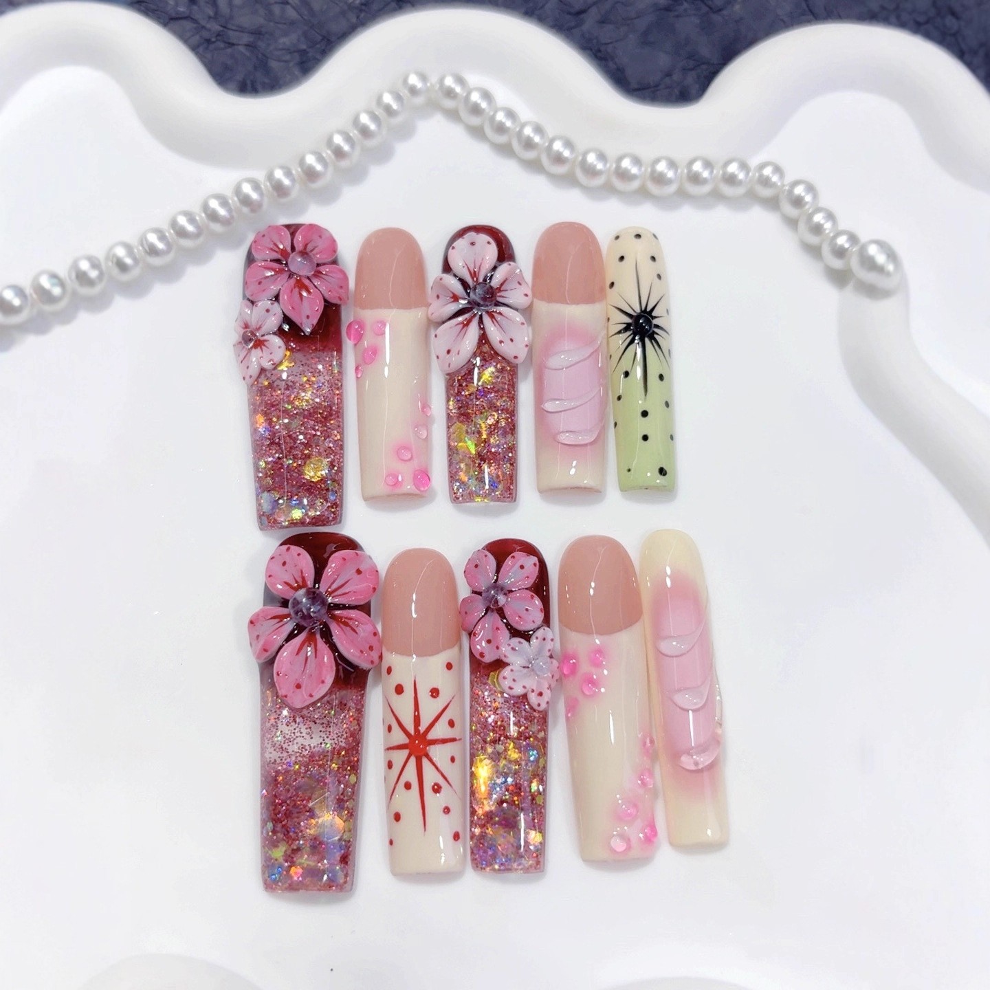 10Pcs Retro Glitter 3D Relief Carved Long Tapered Press On Nails For Dating