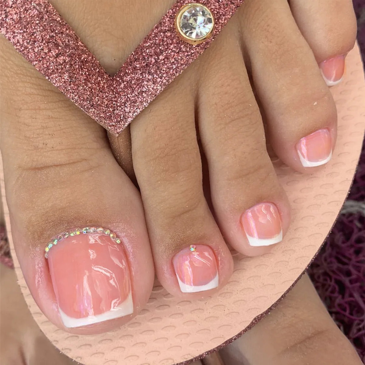 24pcs Sweet Pink Glitter Toenails French White Edge Detachable