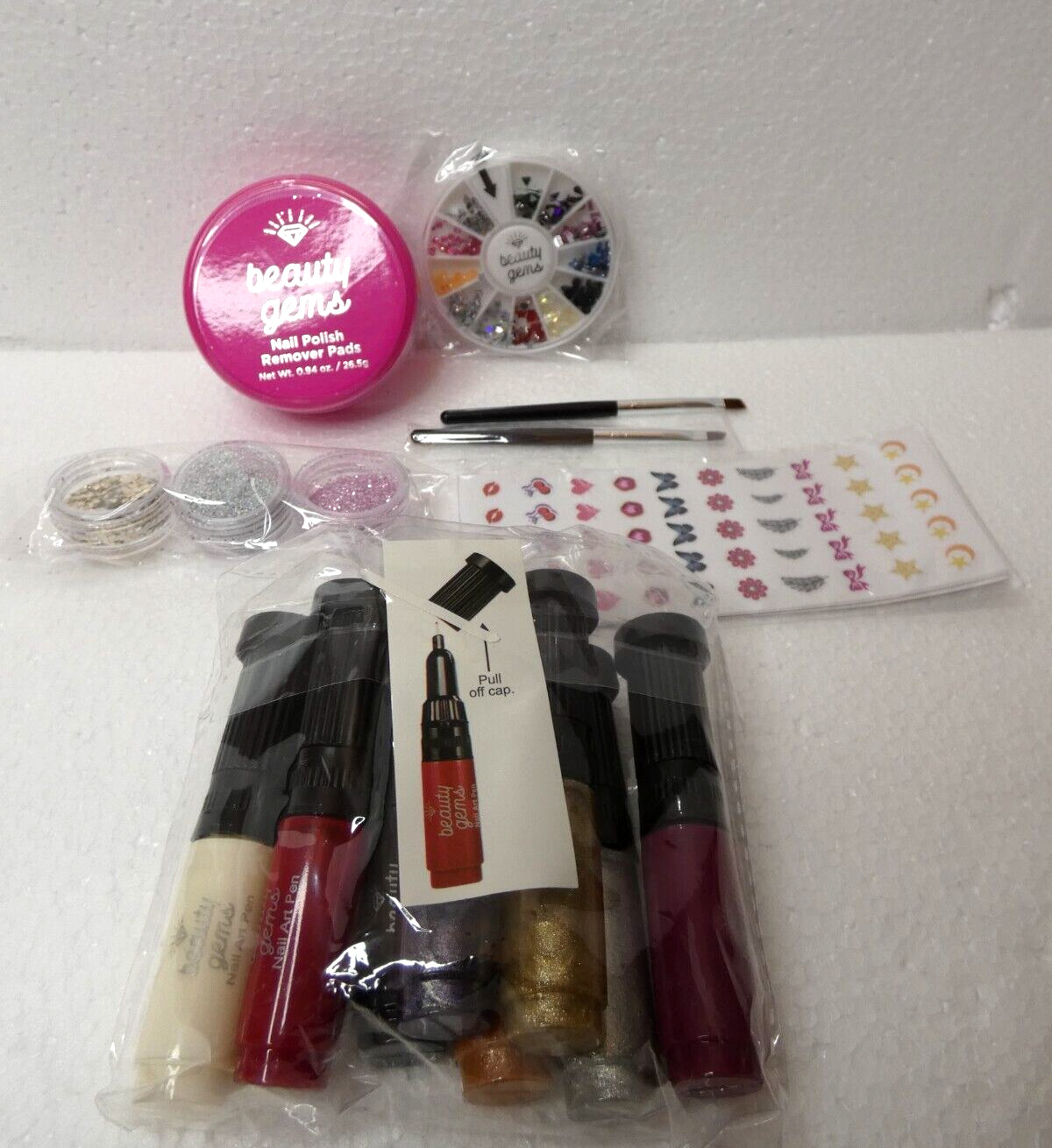 Beauty Gems New Nail Art Polish & Glitter Kit with Remover Wipes, Brushes
