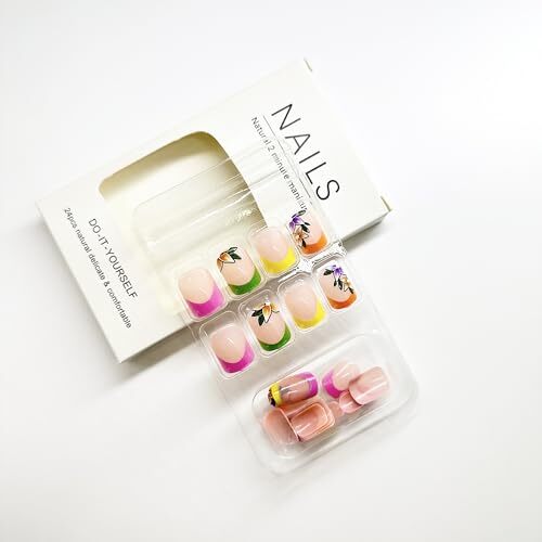 French Tip Press on Nails Short Square Fake Nails with Flower Designs s17